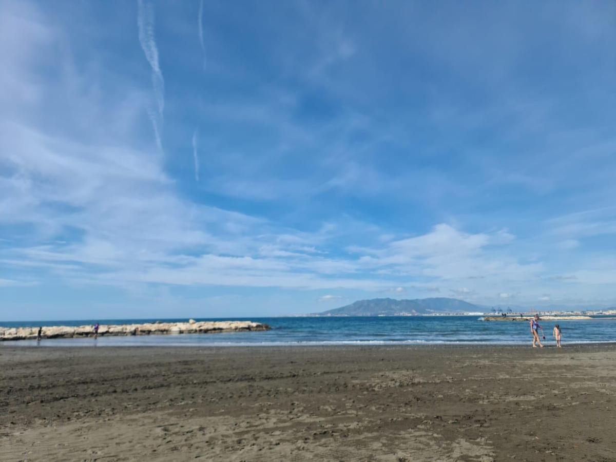 Apartamento Cerca De La Playa Appartamento Málaga Esterno foto